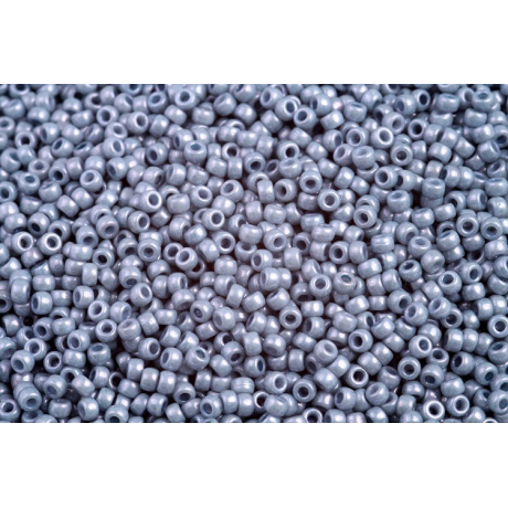 MATUBO ROUND 11/0  N. 13 CHALK BLUE LUSTER