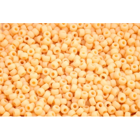 MATUBO ROUND 8/0  N. 201 OPAQUE IVORY MAT