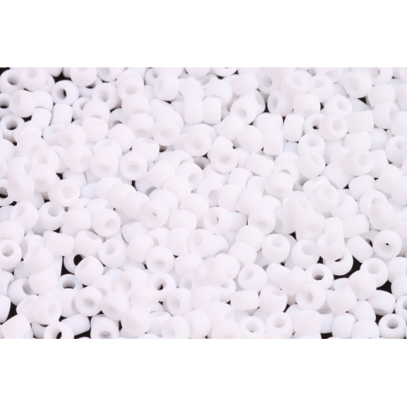 MATUBO ROUND 7/0  N. 4 OPAQUE CHALK WHITE MAT