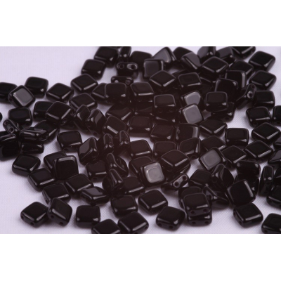 Dvoudírkové čtverečky č. 10 (6x6 mm)