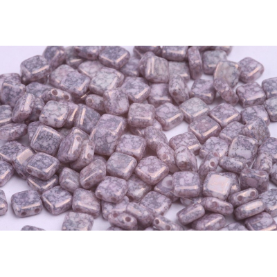 Dvoudírkové čtverečky č. 28 (6x6 mm)