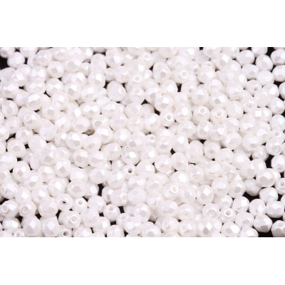 Korálky broušené 186 (4 mm)