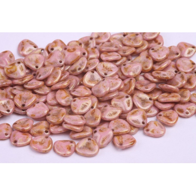 Rose Petal č. 24 (8x7mm)