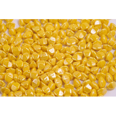 Korálky pohanka 531 (5x5 mm)