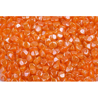 Korálky pohanka 532 (5x5 mm)