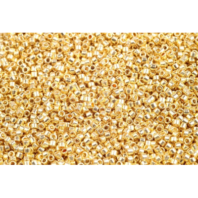 TOHO - Treasure 12/0 č. 640