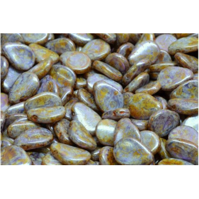 Lístek sasanky 8x11mm č. 28