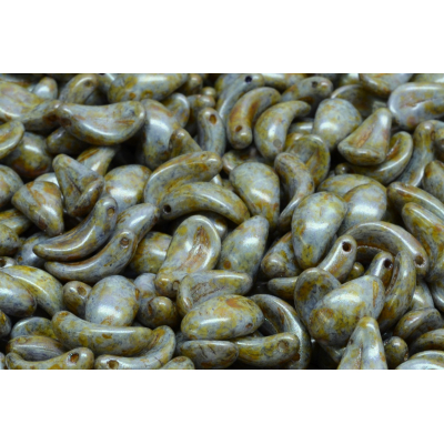 Korálky Zahnuté lístky č.1712 (7x13mm)