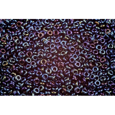 TOHO - Demi Round 8/0 č. 311