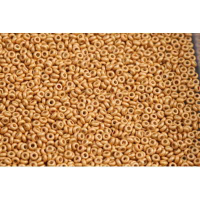 TOHO - Demi Round 11/0 č. 408