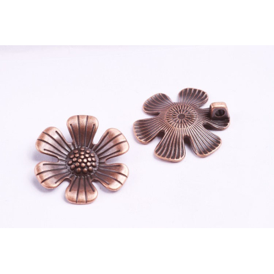 Kov 634 (34x34x4 mm)