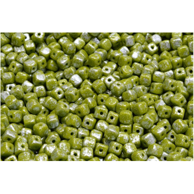 Korálky cube č. 39 (4x4mm)