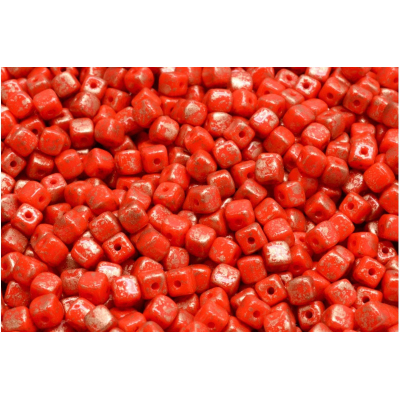 Korálky cube č. 68 (4x4mm)