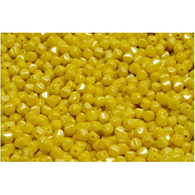 Korálky Lucerna č. 2211 (4x4mm)