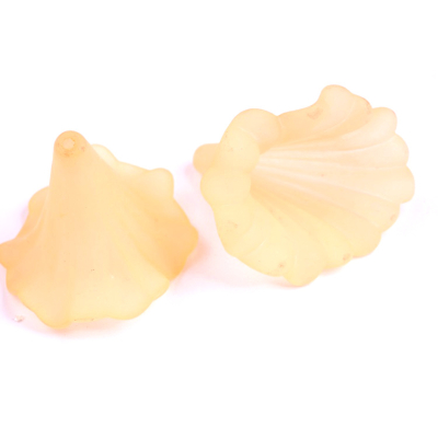 Plastové korálky 74 (35x41 mm)