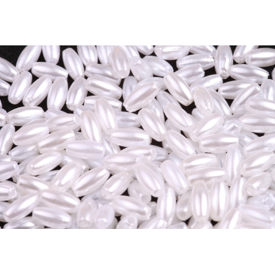 Plastové korálky 117 (8x4 mm)