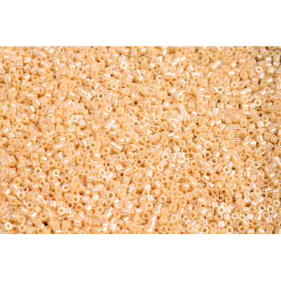 MIYUKI Delica 15/0 - č. D3