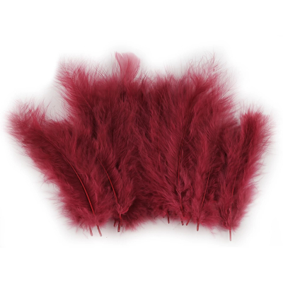 Pštrosí peří vínová č.10