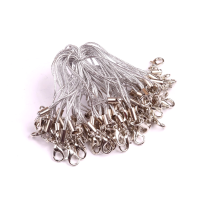 Šňůrka na mobil s karabinkou stříbrná č. 45