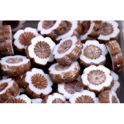 Ploškované korálky květ 14 mm č. 105