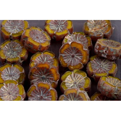 Ploškované korálky květ 14 mm č. 123