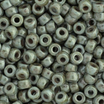 Matubo™ Round 8/0 - č. 64