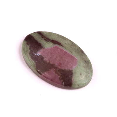 Kabošon Ruby Zoisite č.651 (40x25mm)