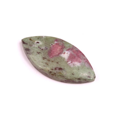 Kabošon Ruby Zoisite č.652 (43x21mm)