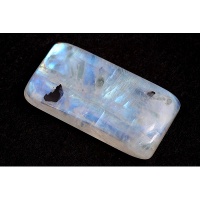 Kabošon Moonstone č.2434 (37x19x7mm)