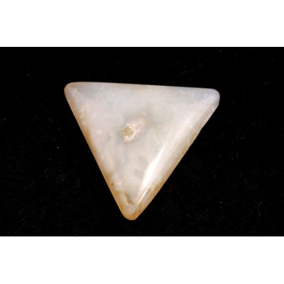 Kabošon White Feather Agate č.3506 (28x31x7mm)