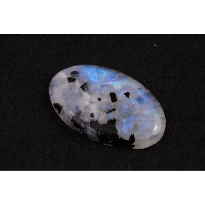 Kabošon Moonstone č.2438 (29x17x5mm)