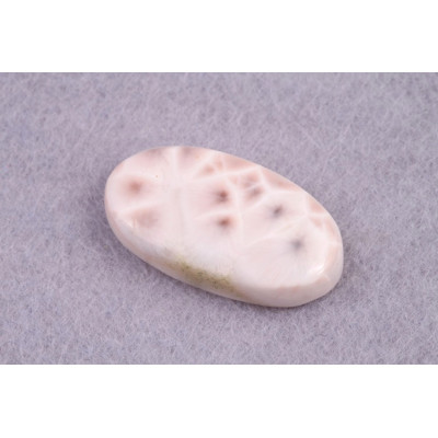 Kabošon Natrolite (Pink Larimar) č.4981 (25x14x5mm)