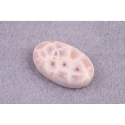 Kabošon Natrolite (Pink Larimar) č.4983 (23x14x6mm)