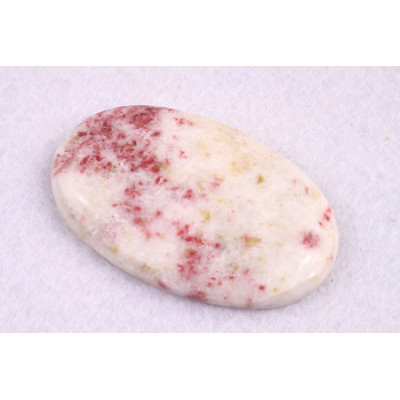 Kabošon Cinnabar č.5016 (37x22x5mm)