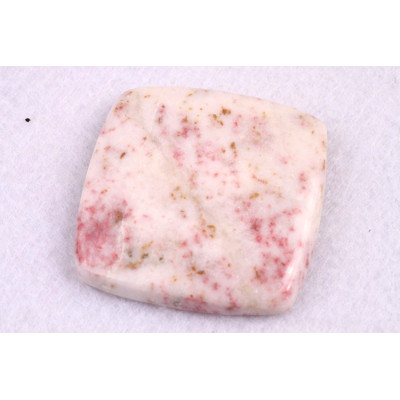 Kabošon Cinnabar č.5019 (29x29x5mm)