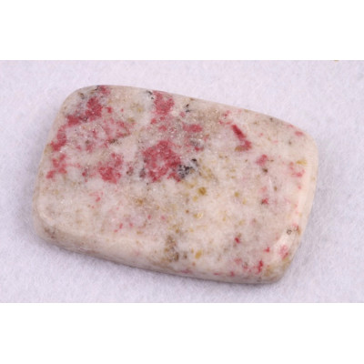 Kabošon Cinnabar č.5029 (36x24x6mm)