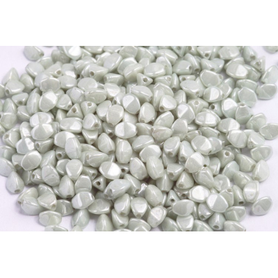 Korálky pohanka 5597 (5x5 mm)