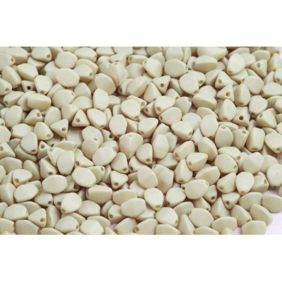 Korálky pohanka 136 (5x5 mm)