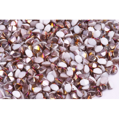 Korálky pohanka 138 (5x5 mm)