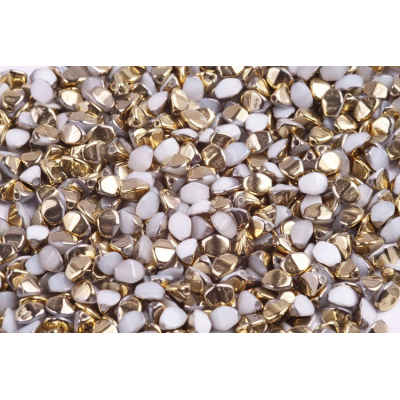 Korálky pohanka 140 (5x5 mm)