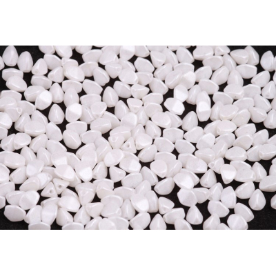 Korálky pohanka 365 (5x5 mm)