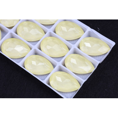 Skleněný šaton 20x30mm - č.505