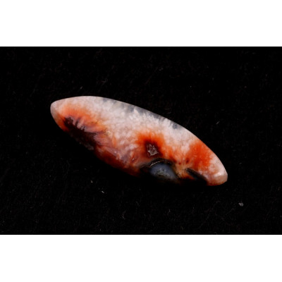 Kabošon Thomsonite č.902 (32x11x5mm)