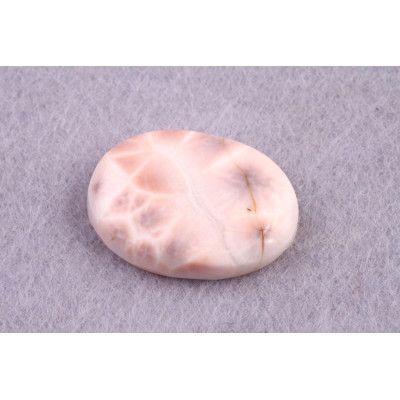 Kabošon Natrolite (Pink Larimar) č.4984 (23x17x6mm)