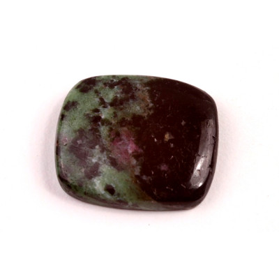 Kabošon Ruby Zoisite č.634 (29x25x6mm)
