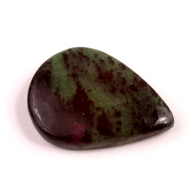 Kabošon Ruby Zoisite č.636 (38x28x7mm)