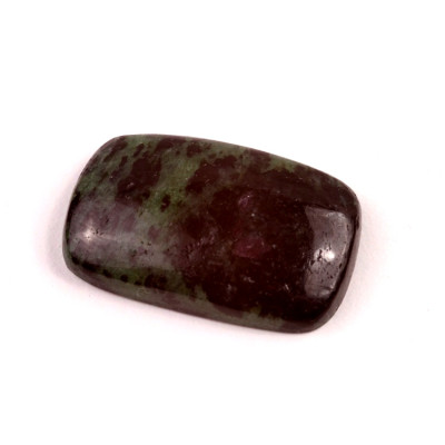 Kabošon Ruby Zoisite č.641 (33x20x7mm)
