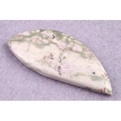 Kabošon Vesuvianite č.6375 (50x21x6mm)