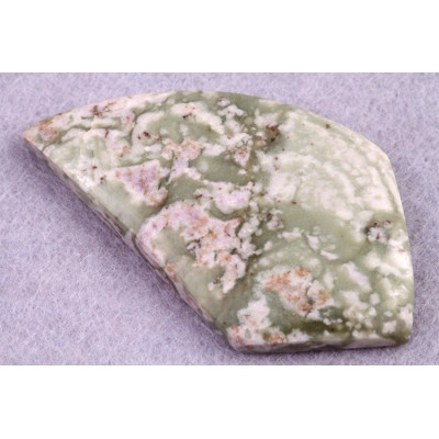 Kabošon Vesuvianite č.6378 (50x29x6mm)