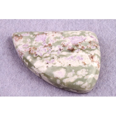 Kabošon Vesuvianite č.6384 (41x28x7mm)